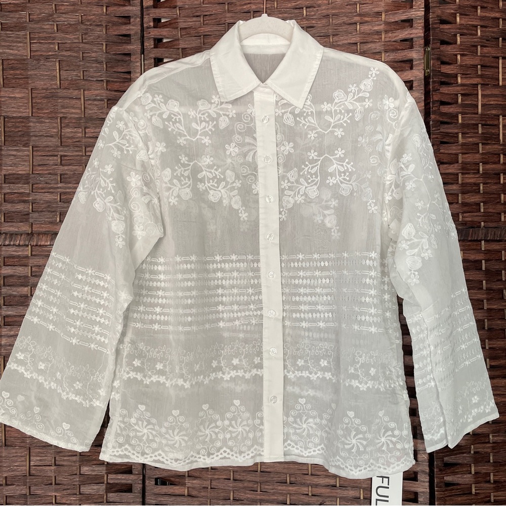 Classic Embroidered Button-Down Shirt, Cottagecore Romantic Coquette, NWT, S.